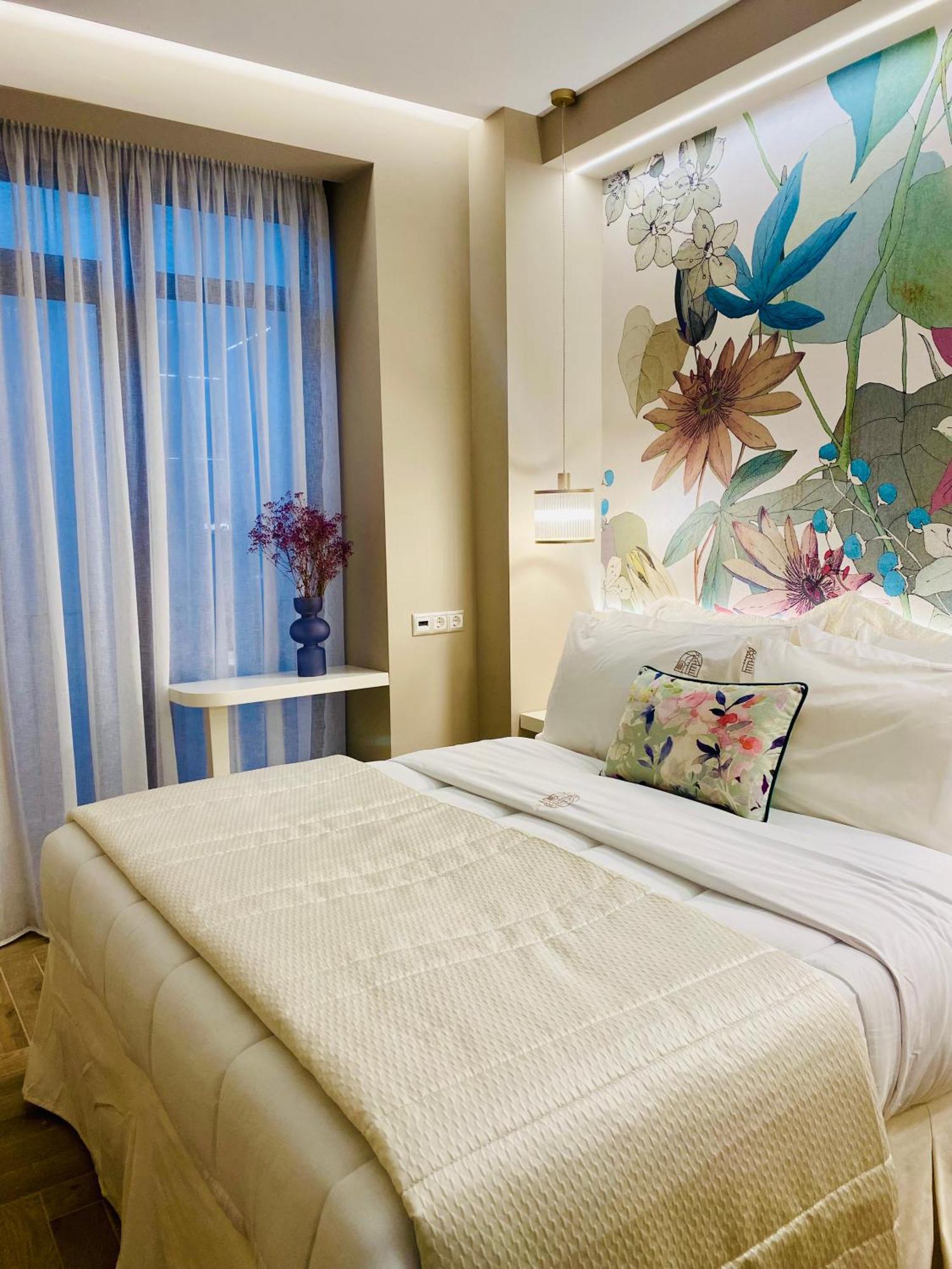 Vespera City Hotel Iraklion Buitenkant foto
